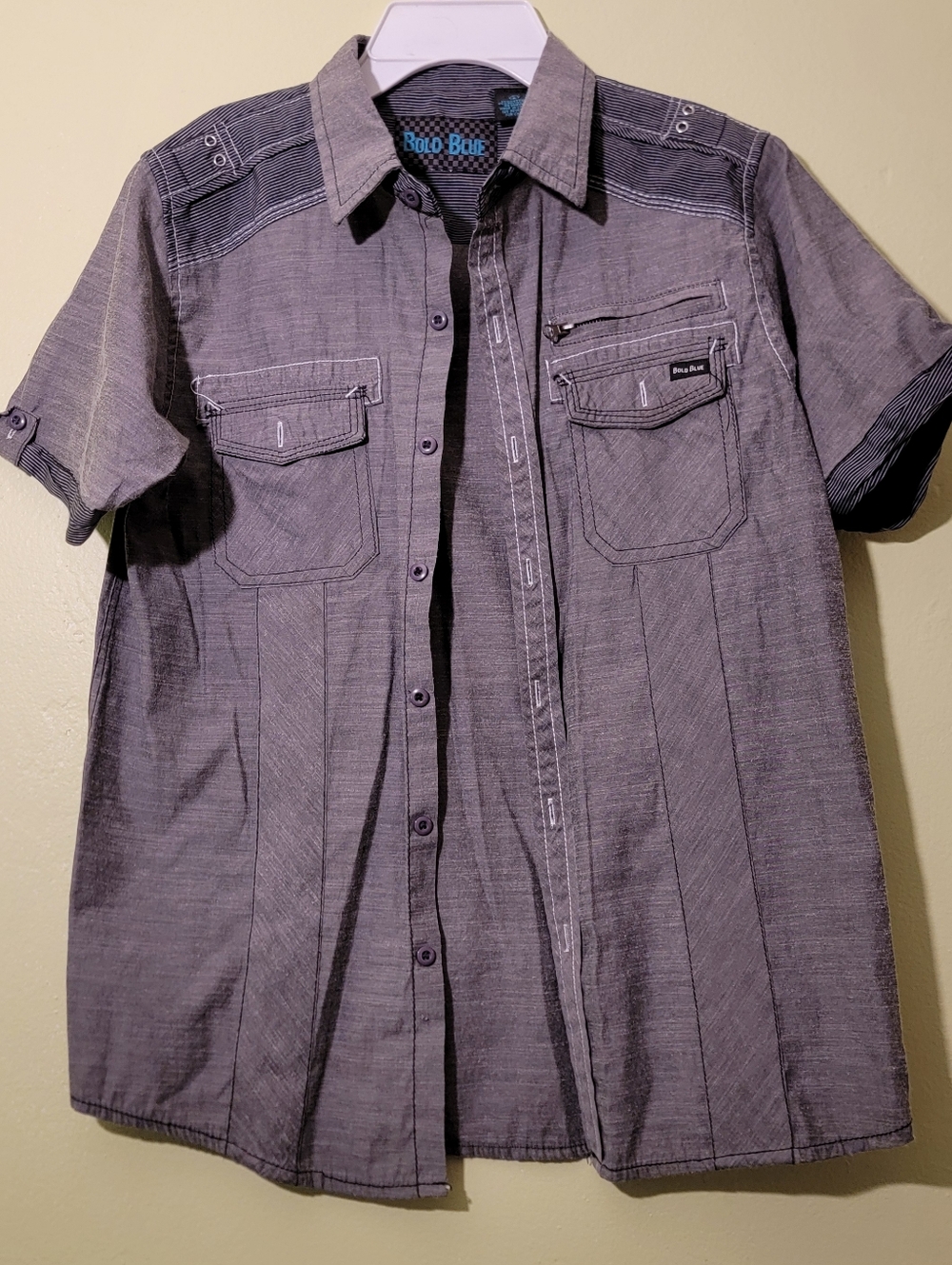 Boys Short-Sleeve Casual Button-Down Shirt in Gray